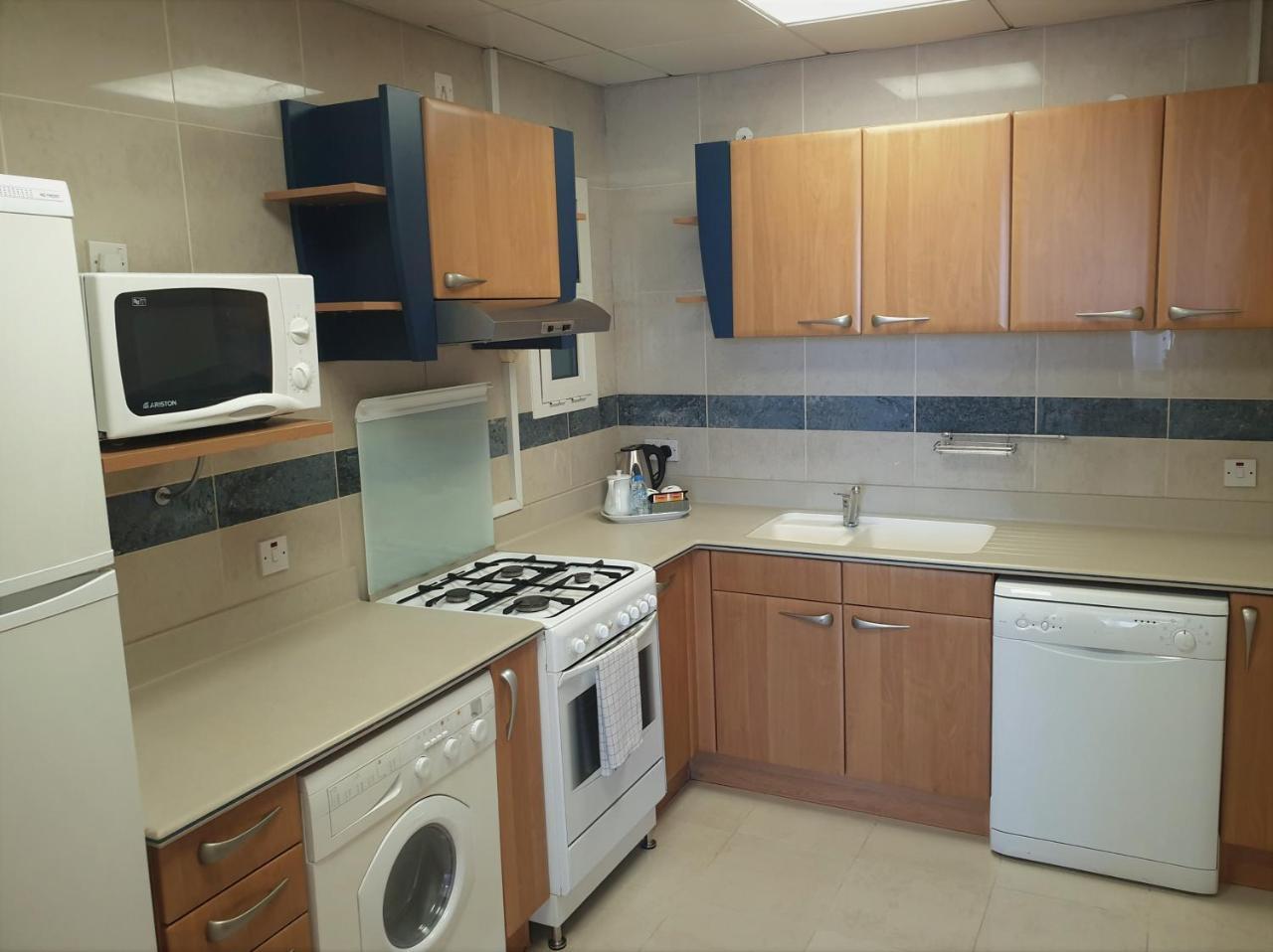 أبو ظبي Platinum Hotel Apartments المظهر الخارجي الصورة