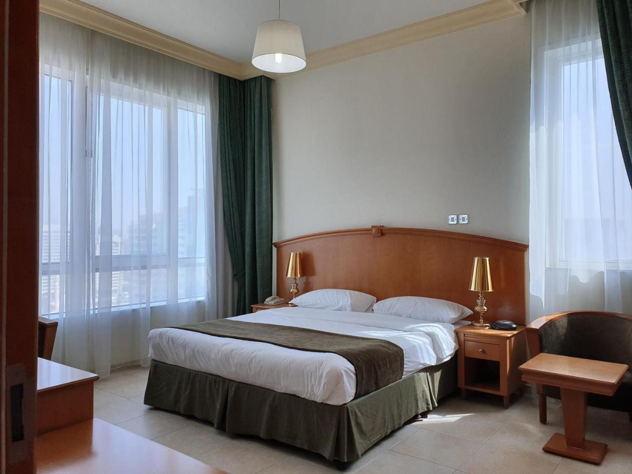 أبو ظبي Platinum Hotel Apartments المظهر الخارجي الصورة